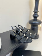 CC 25SS 3 Flowers Heel Sandals 60mm Black Sheepskin 351431