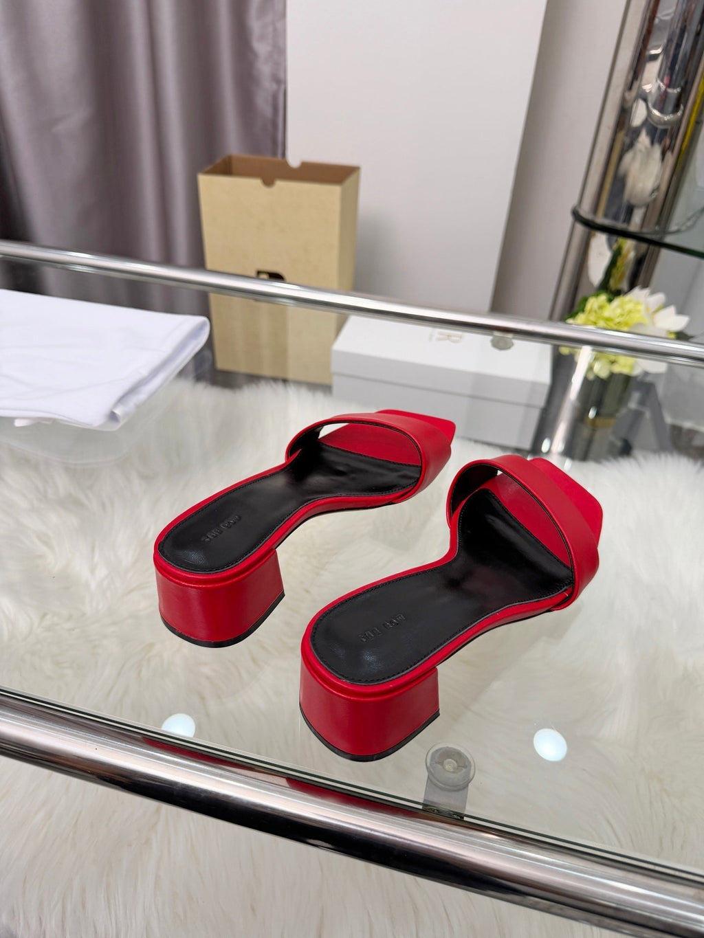 The Row New Chocolate Slide Red Lambskin 707566