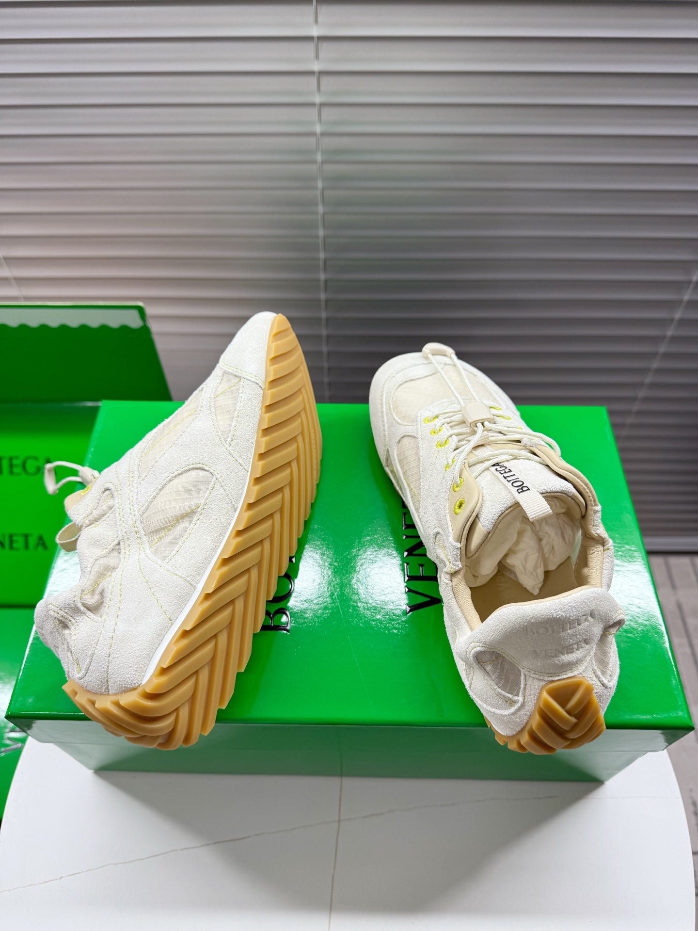BV Orbit Flash Sneaker Off White Suede & Nylon Lace-Up 609404