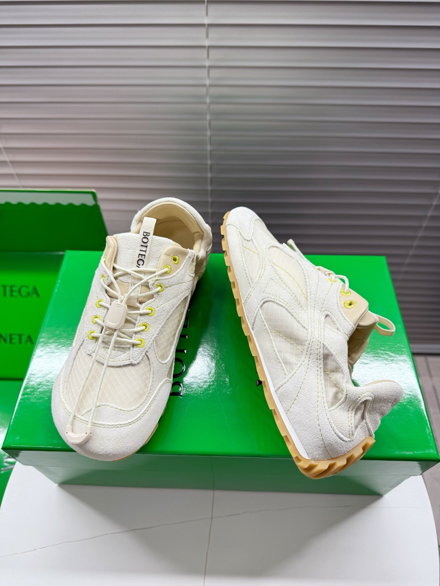 BV Orbit Flash Sneaker Off White Suede & Nylon Lace-Up 609404