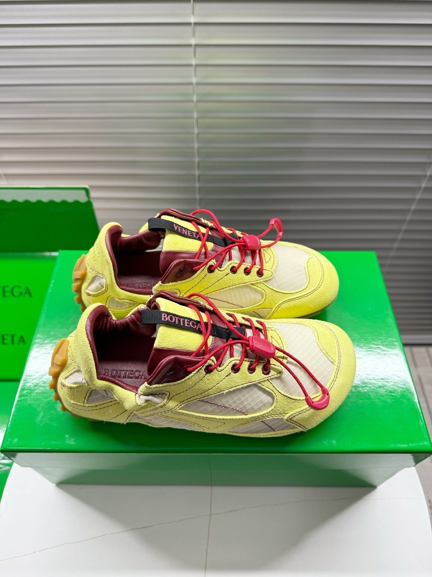 BV Orbit Flash Sneaker Lemon Suede & Nylon Lace-Up 609405