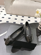 cc 25c ballet flat cross line pattern black lambskin 237482
