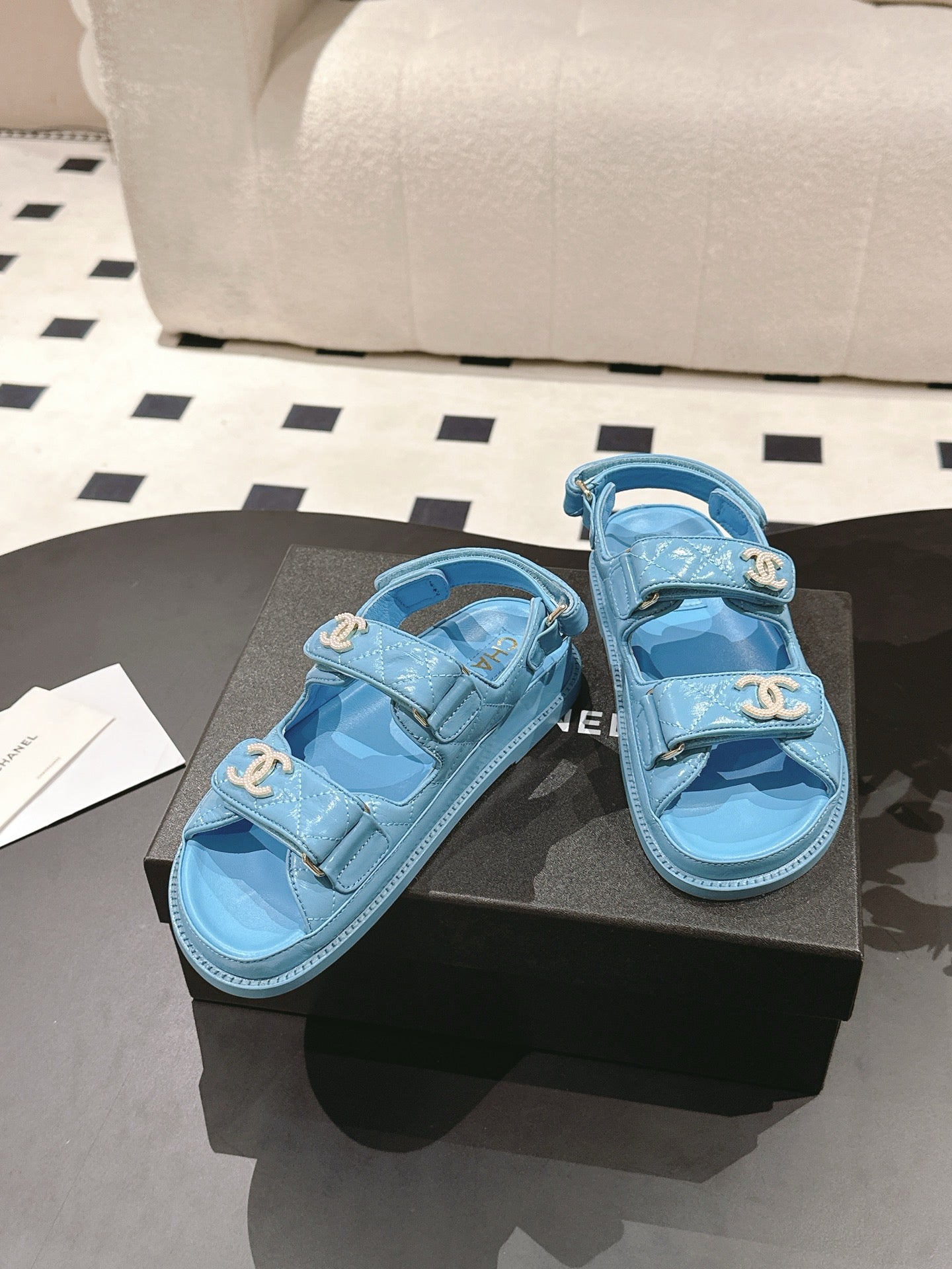 cc 25p logo with pearl sandal blue leather 237588