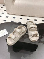 cc 25p logo with pearl sandal grey leather 237592