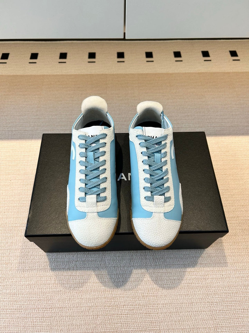 CC 26s Trainers White Blue Calfskin & Suede 618694