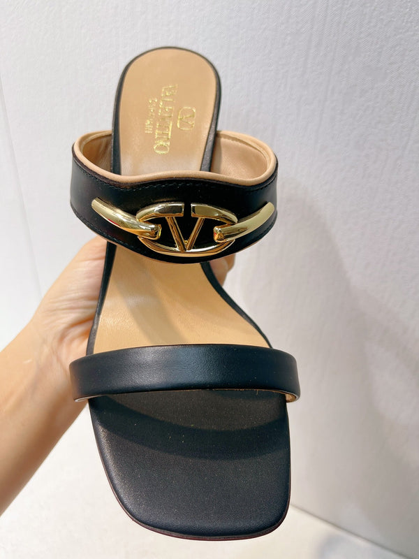 VT Heeled Sandal Black Cowhide 292885