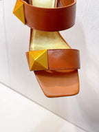 VT One Stud Leather Sandals Brown Cowhide 292753