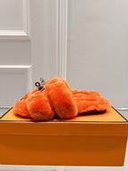 HM Oran slippers sliver buckle orange wool