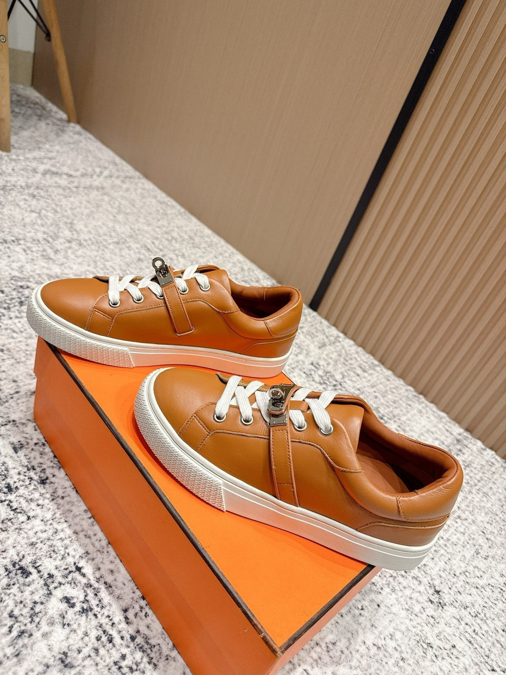 HM Casual Sneakers Sliver Buckle Brown Leather