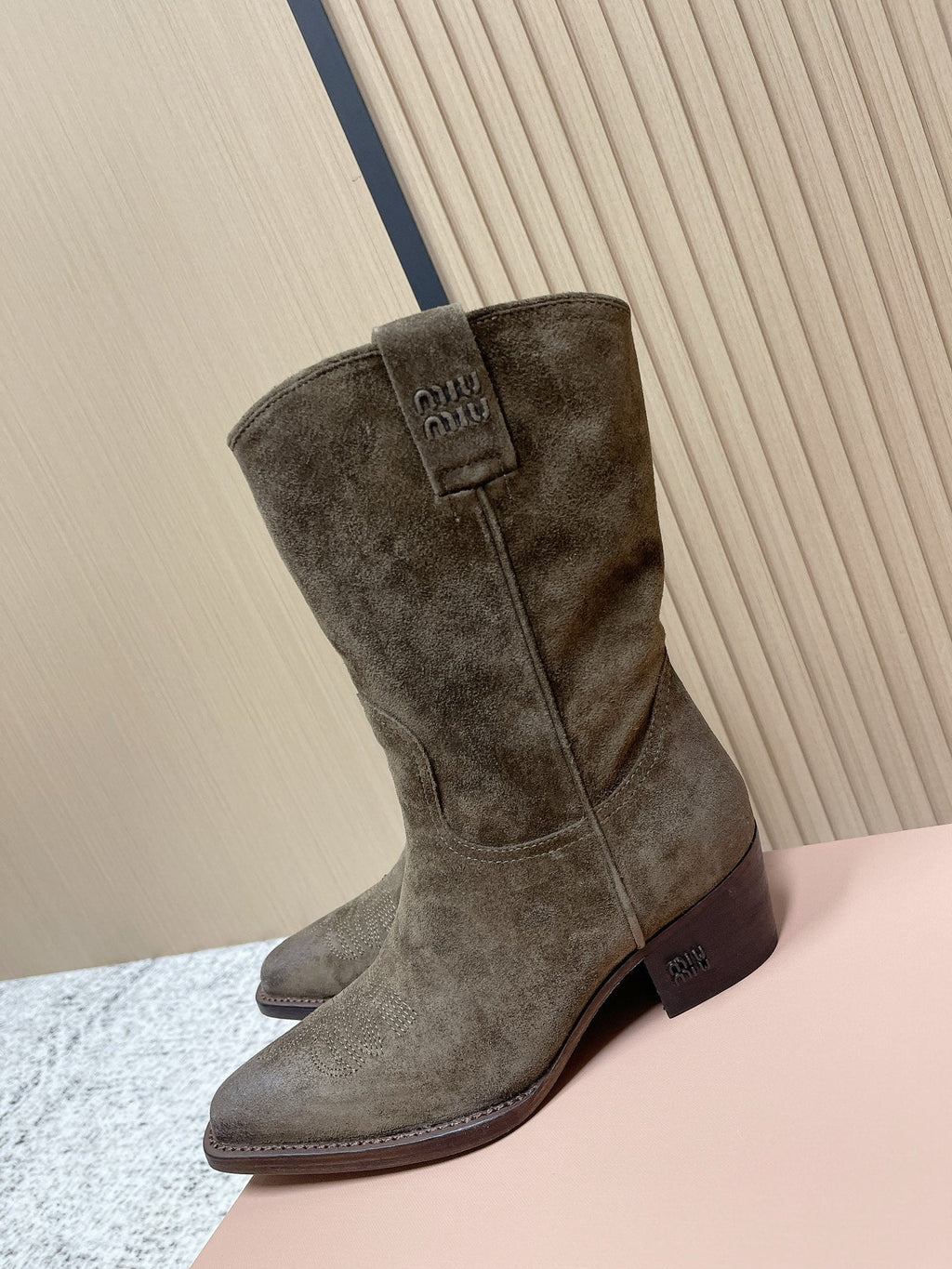 Miumiu Latest FW Western Cowboy Boots olive green  Suede 533967