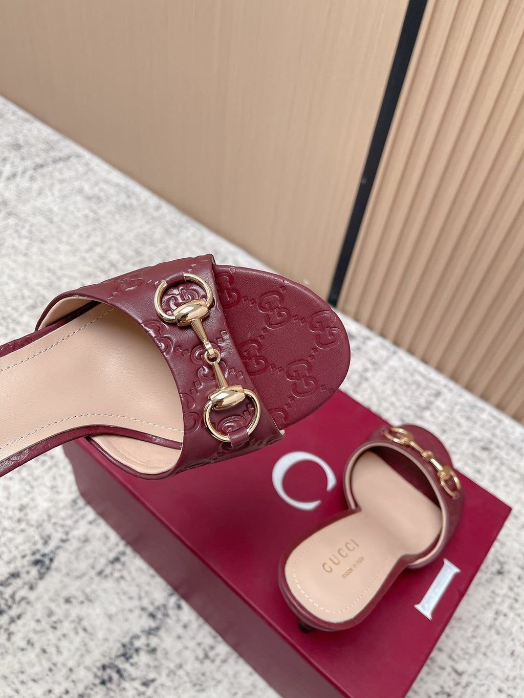 GG Sandal With Horsebit 8.5cm Burgundy Shiny Leather 752222