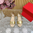Rockstud Espadrille 45mm Gold leather sandals