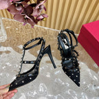 ROCKSTUD  -EFFECT PUMP WITH MATCHING STRAPS AND STUDS 95 MM BLACK CALFSKIN  AND MESH