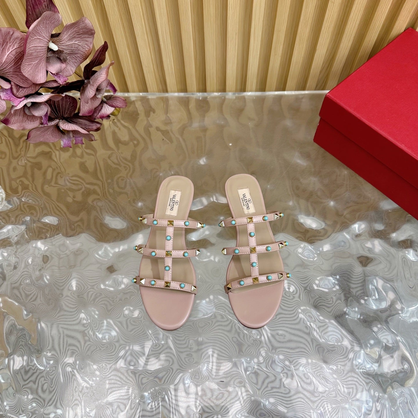 Rockstud Leather Caged Mule Sandals 10mm Pale Pink Sheepskin 307858