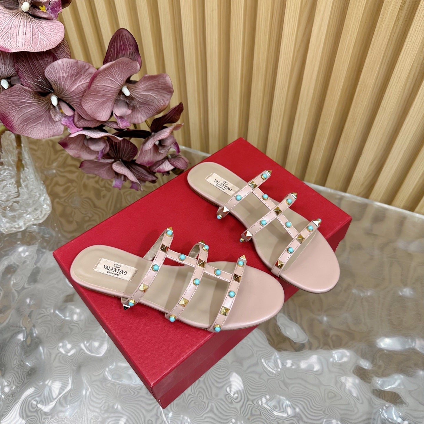 Rockstud Leather Caged Mule Sandals 10mm Pale Pink Sheepskin 307858