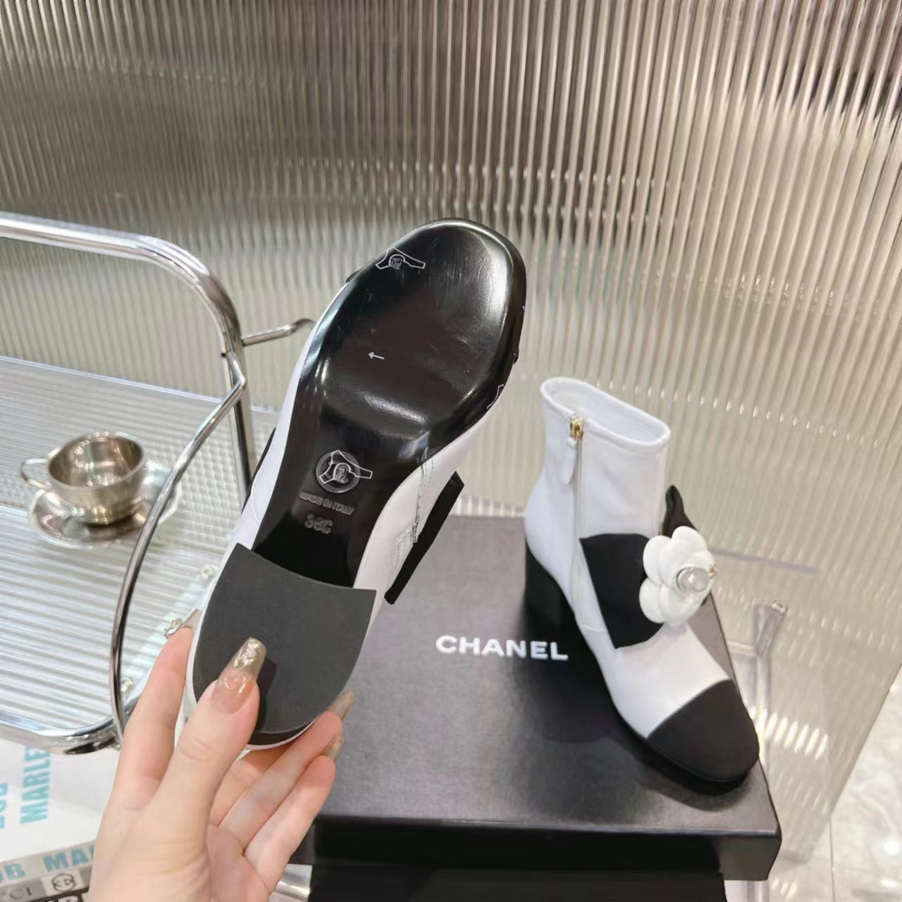 CC Short Boots 60mm White Camellia Cowhide