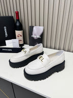 CC Moccasins White Lambskin 944570