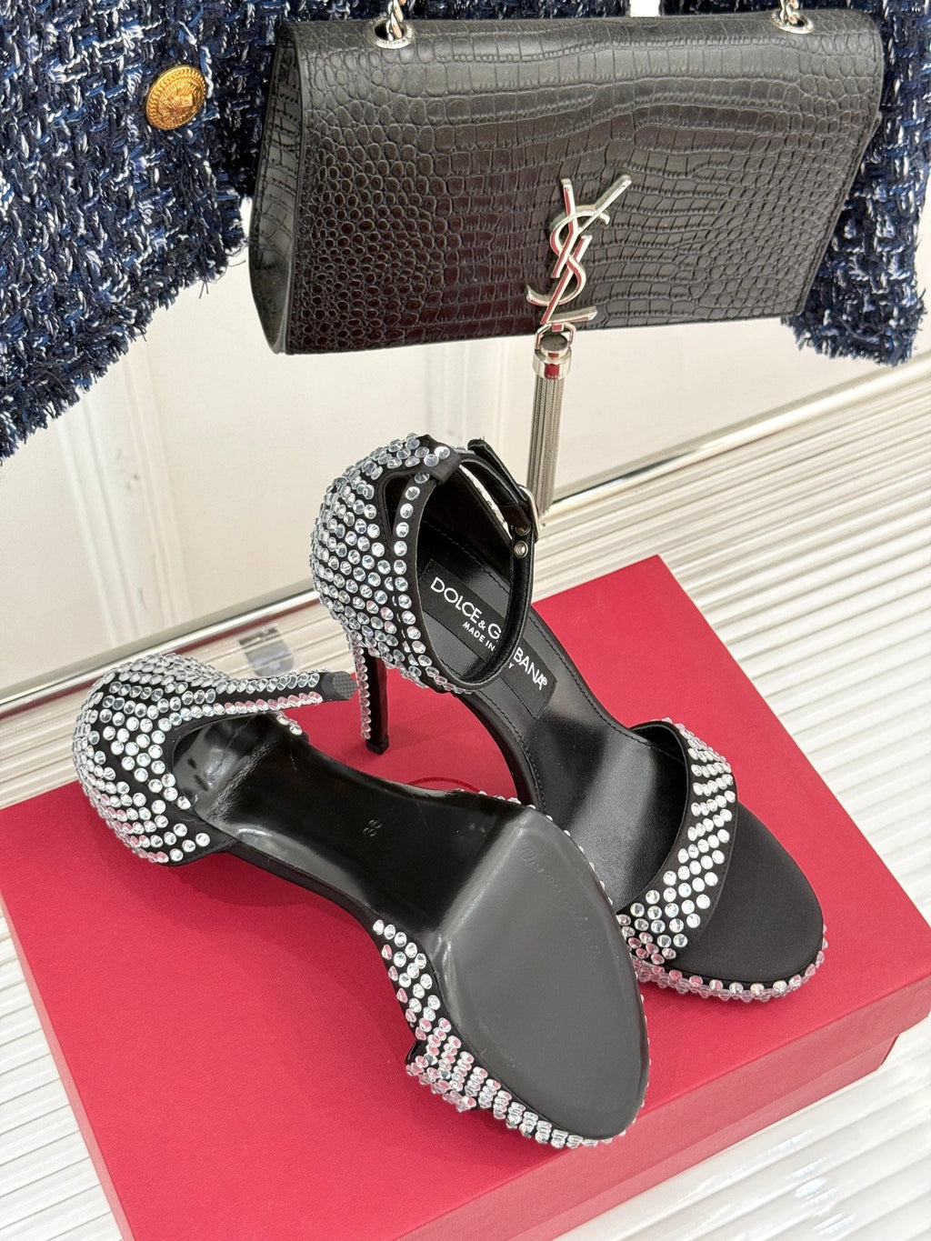 DC 24 Rhinestone Sandals Black Sheepskins & Cowhide 304706