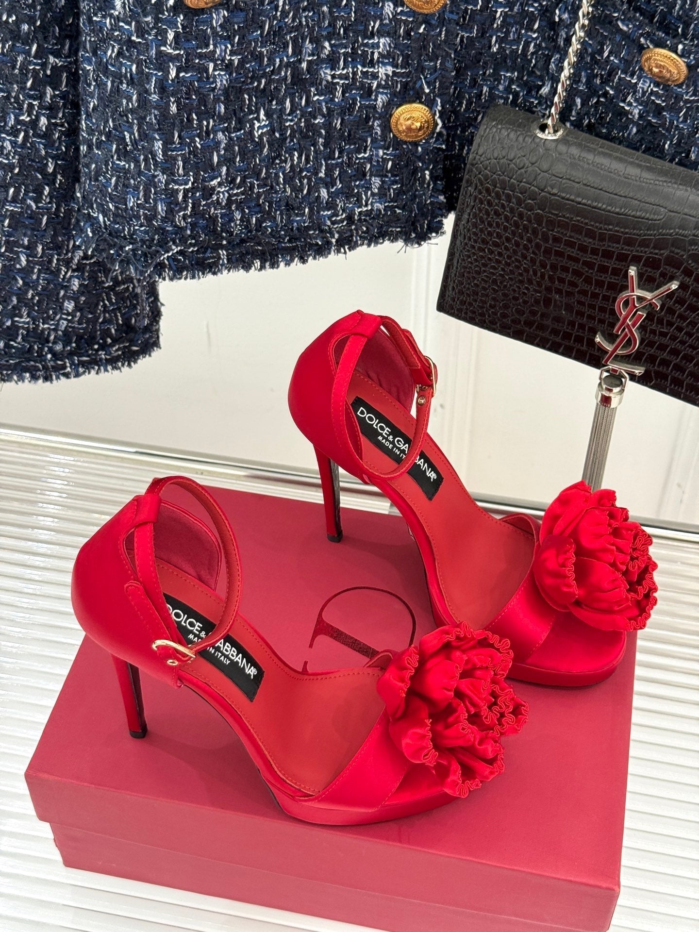 DC 24 Keira Floral-Appliqué Sandals Red Sheepskins & Cowhide 304709