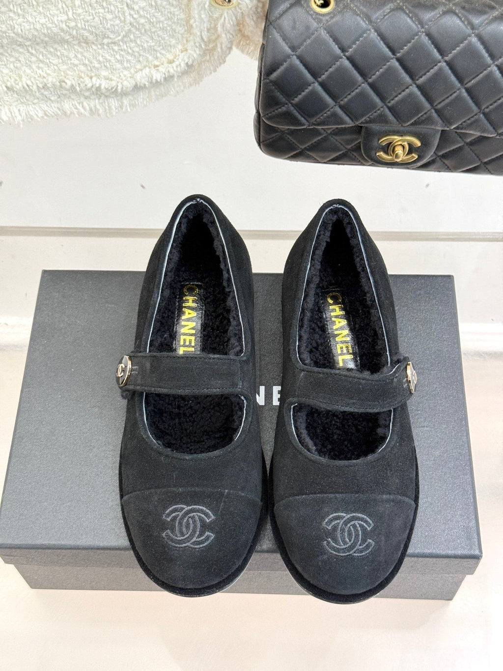 CC 25A Mary Janes Black Suede And Lambswool 404666