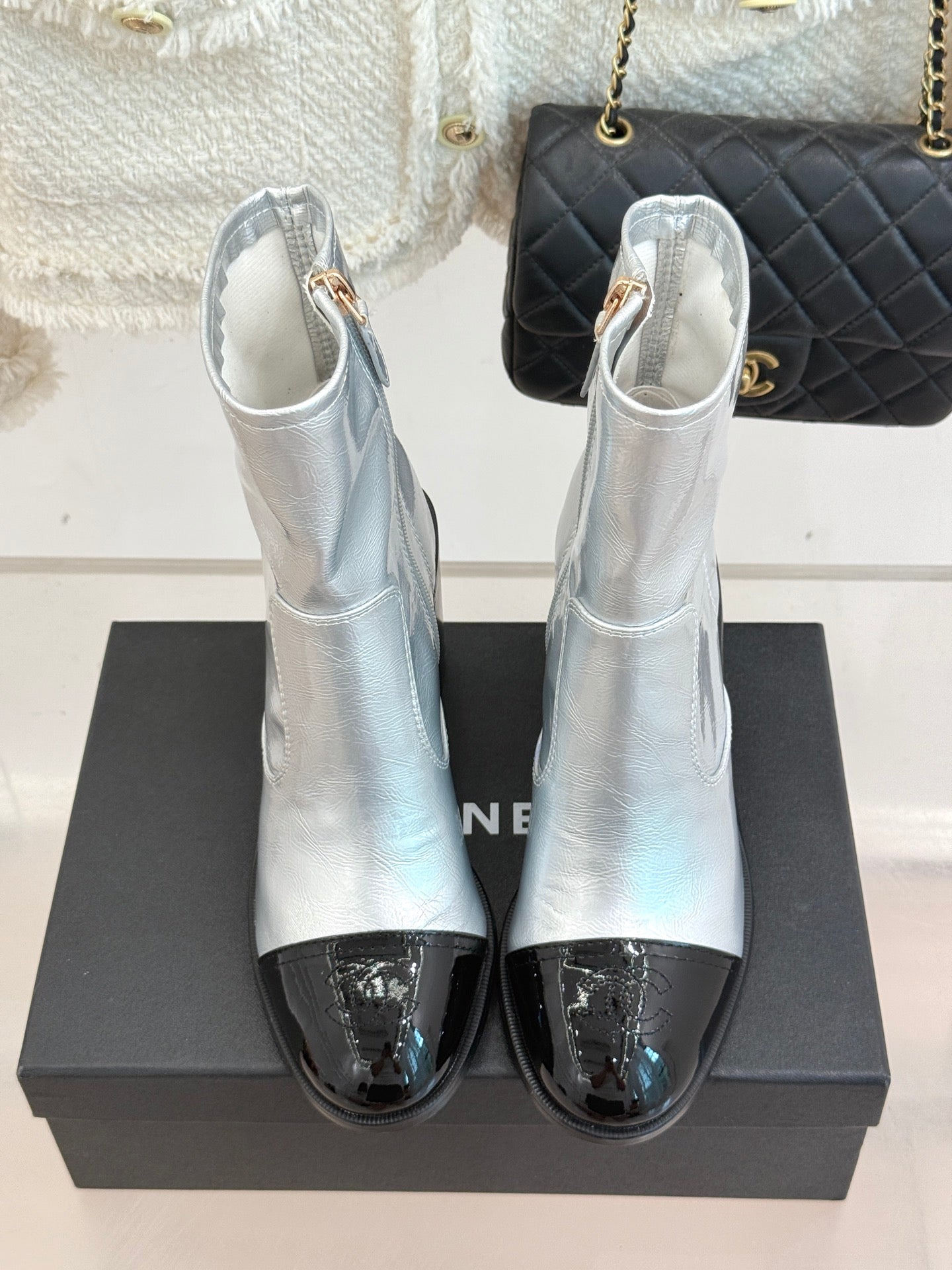 CC Classic Short Boots Block Heel 90mm Sliver Metalic Calfskin 465389