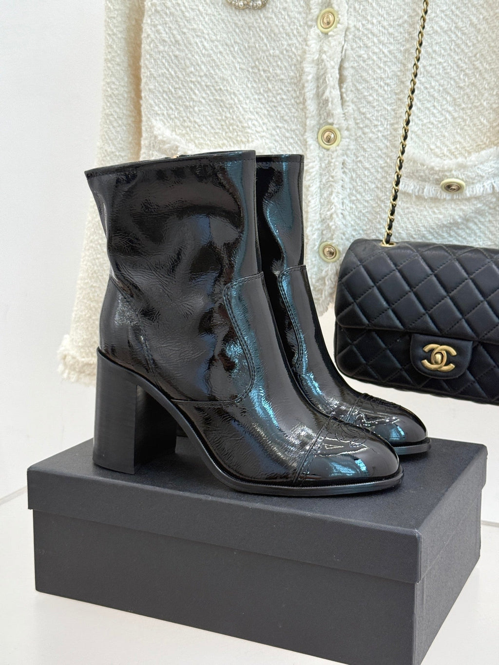 CC Classic Short Boots Block Heel 90mm Black Patent Leather 465391