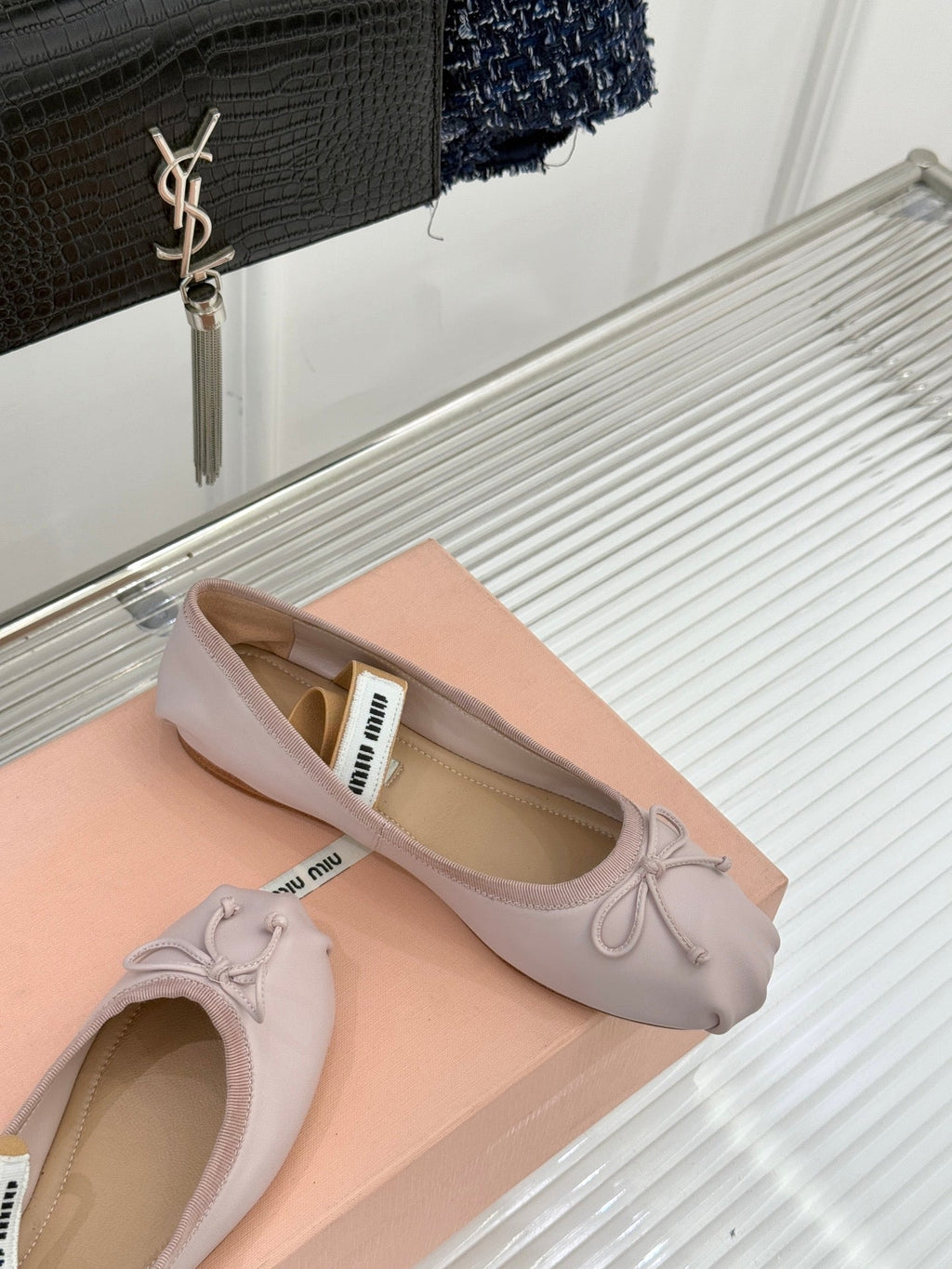 Miu Classic Bow Letter Ballet Flat Silver Pink Sheepskin 570998