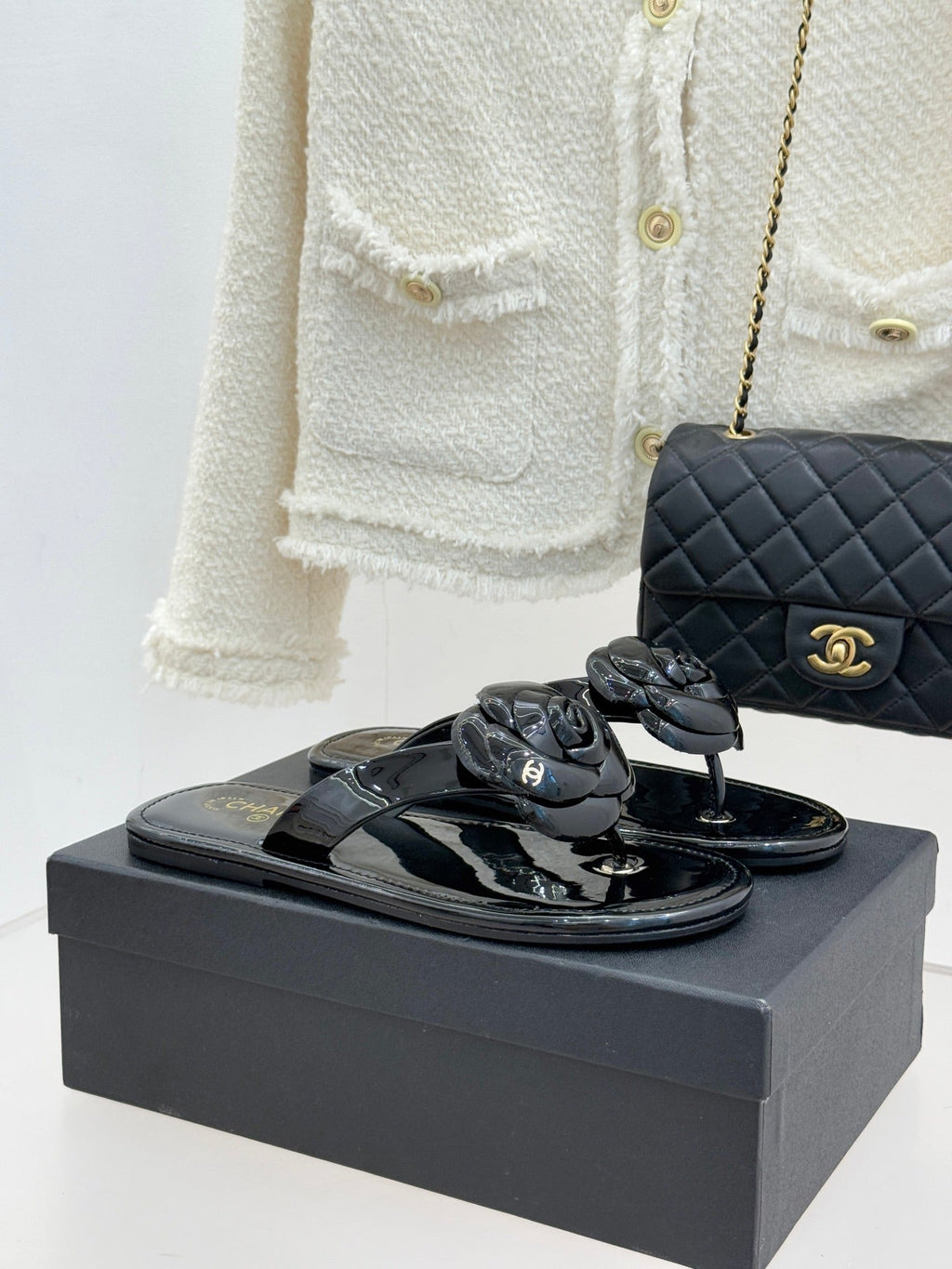 CC 26C Early Spring Camellia Slide Black Patent Leather