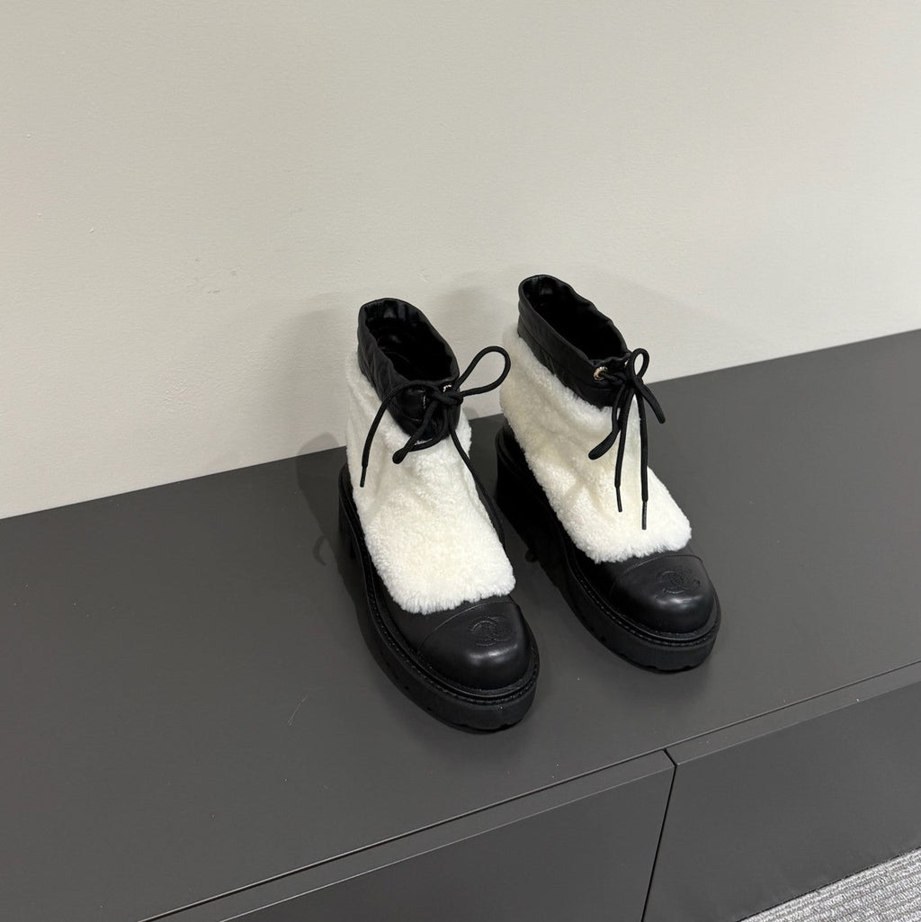 CC 25ss Martin Snow Boots White Black Cowhide & Lambswool 417823