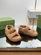 DAD SANDALS IN CIDER BROWN FLEECE