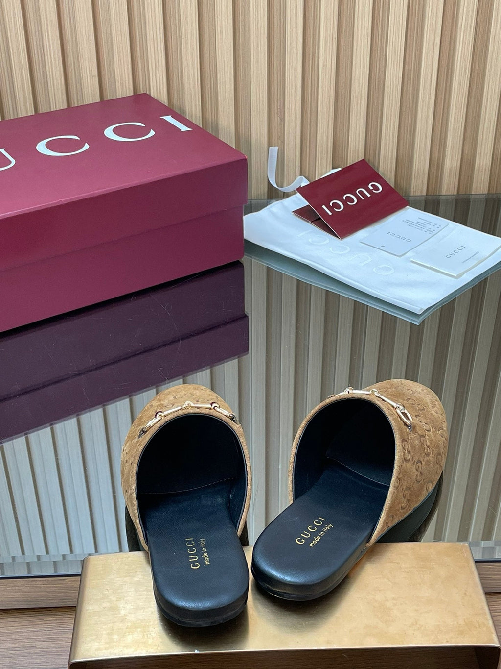 Gucci 25 Horsebit Light Brown Mule GG Suede 563082