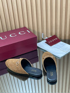 Gucci 25 Horsebit Light Brown Mule GG Suede 563082