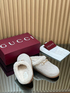 Gucci 2025 Horsebit Embossed Mule Cream Suede And Wool 563038