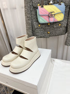 The Row 2025 Boot Off-white Sheepskin 576057