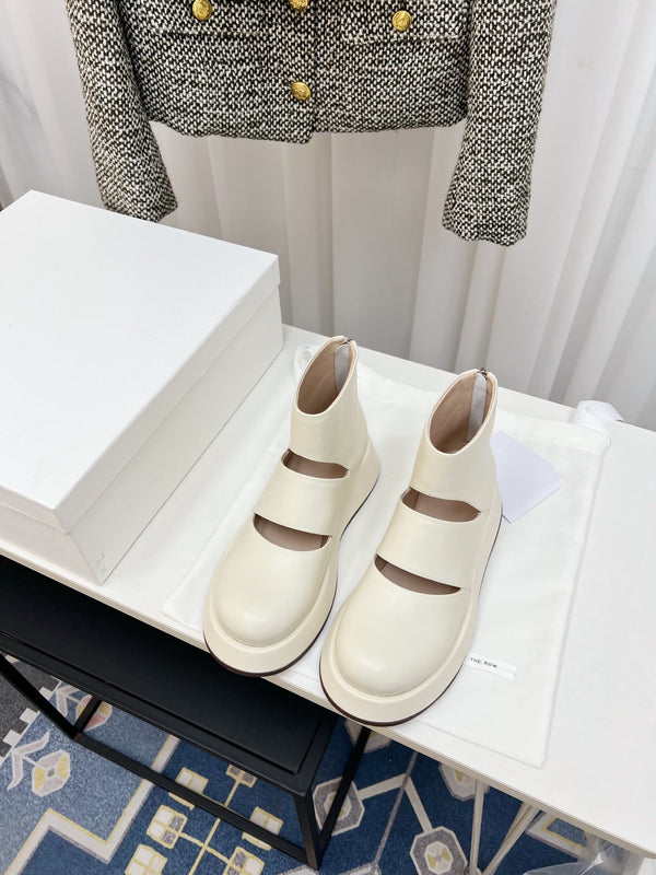 The Row 2025 Boot Off-white Sheepskin 576057