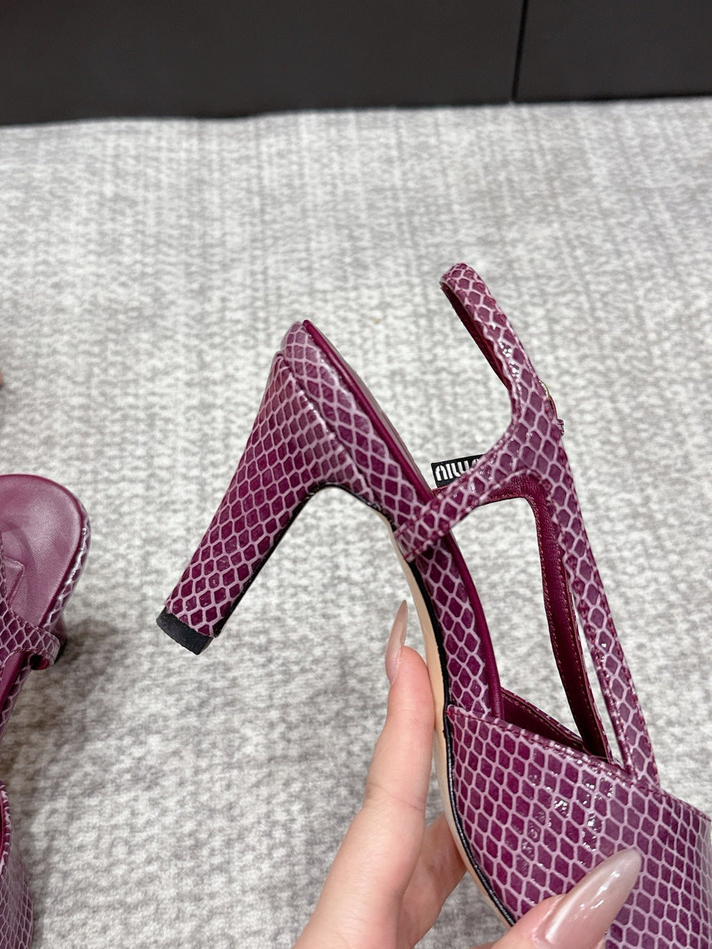 Miu 26s Heeled Sandals 8.5cm Burgundy Snakeskin Texture 680494