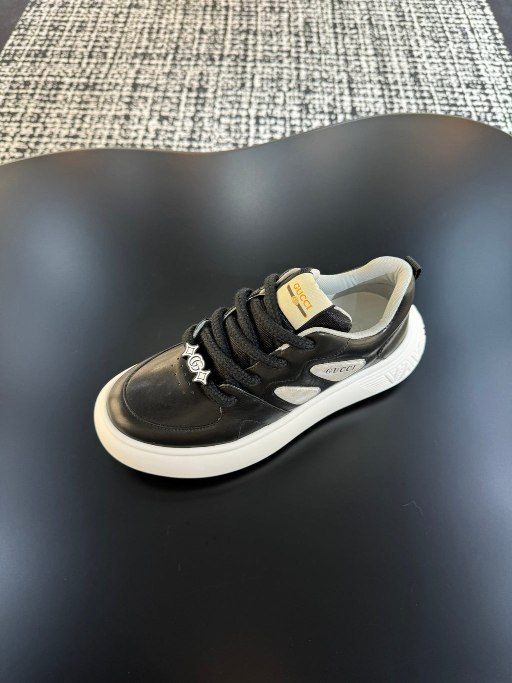 GG Men's Sneaker Black Cowhide 527026