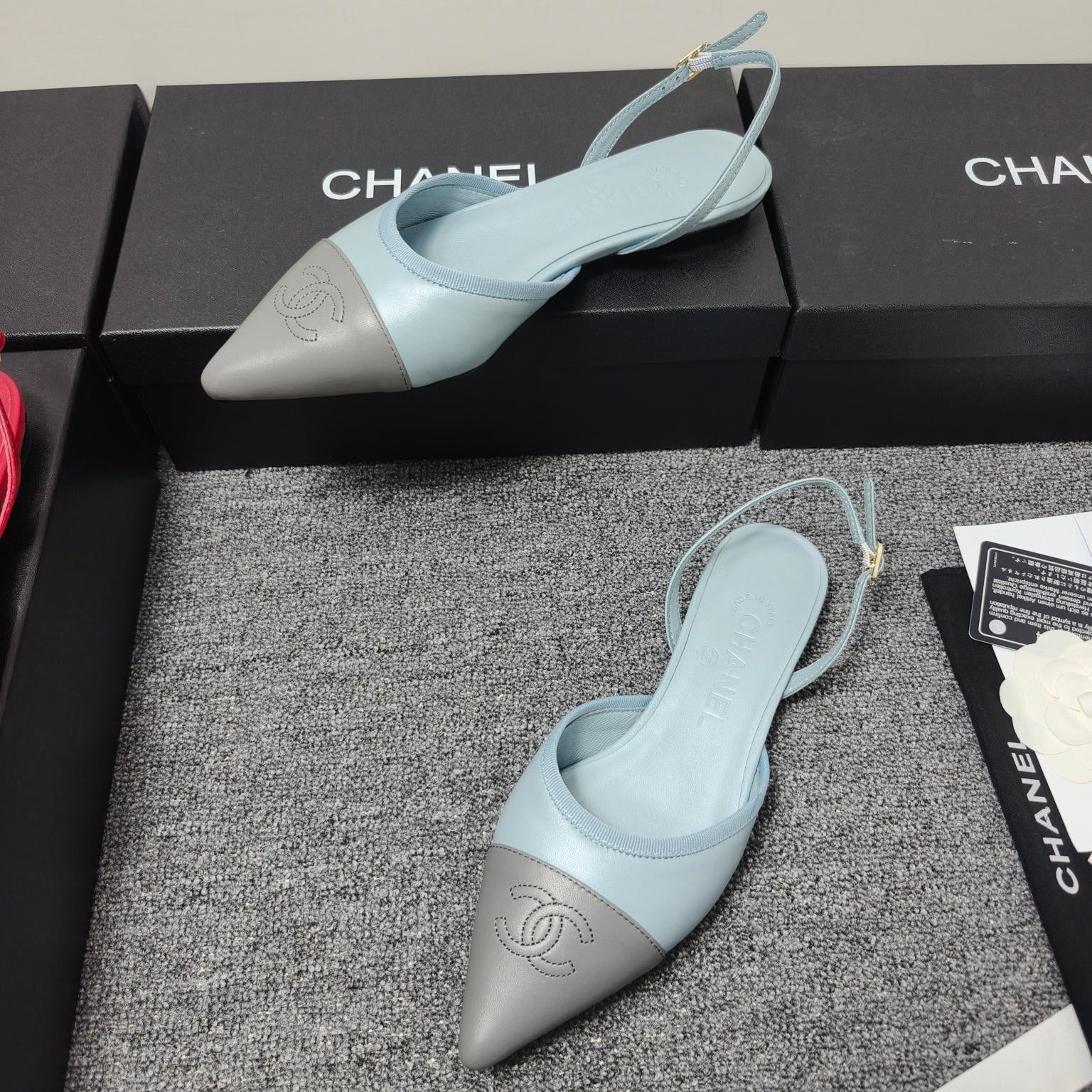 CC 26s Slingback Pointed Grey Blue Leather 681974