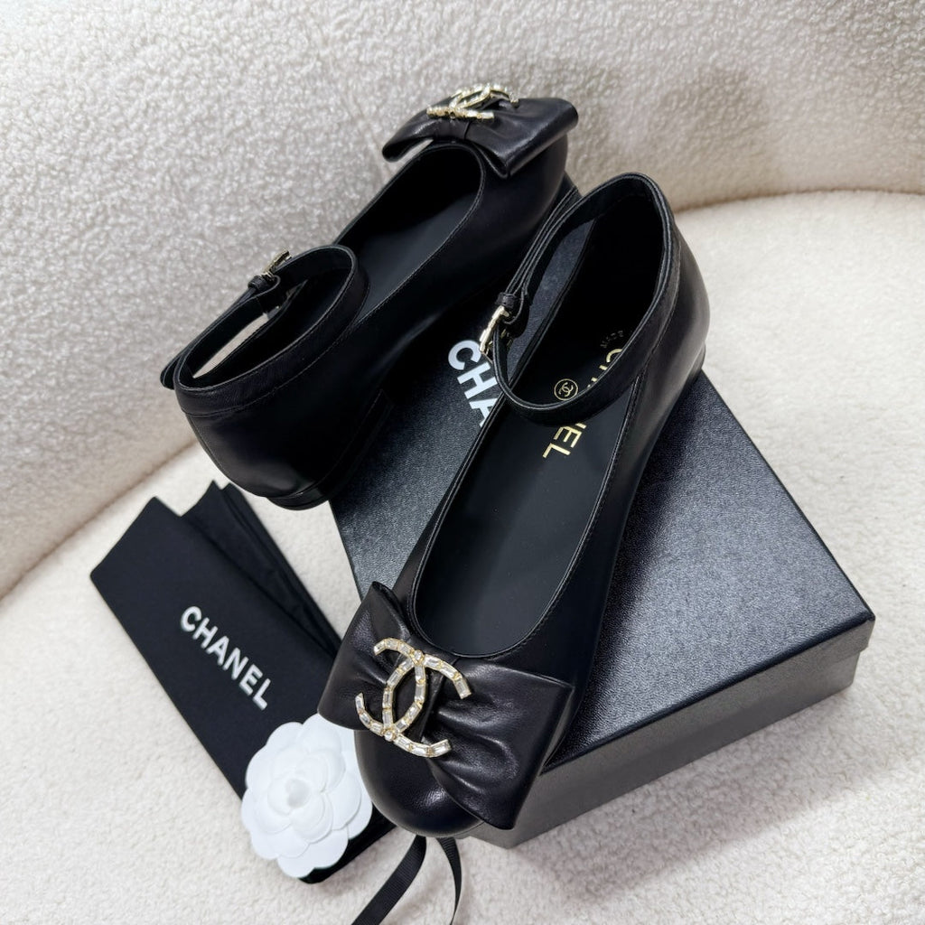 MARY JANE SHOES IN BLACK LAMBSKIN