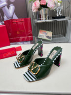 VT Vlogo High-Heeled Sandals 10.5cm Emerald Green Patent Leather 625761