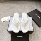 CC 25 Thong Slippers White Woolen Cloth 311100