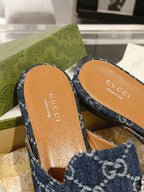 MEN'S MULE WITH HORSEBIT IN DENIM BLUE MONOGRAM JACQUARD FABRIC
