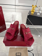 GC Wedge With Horsebit Sandal Red Canvas 292422