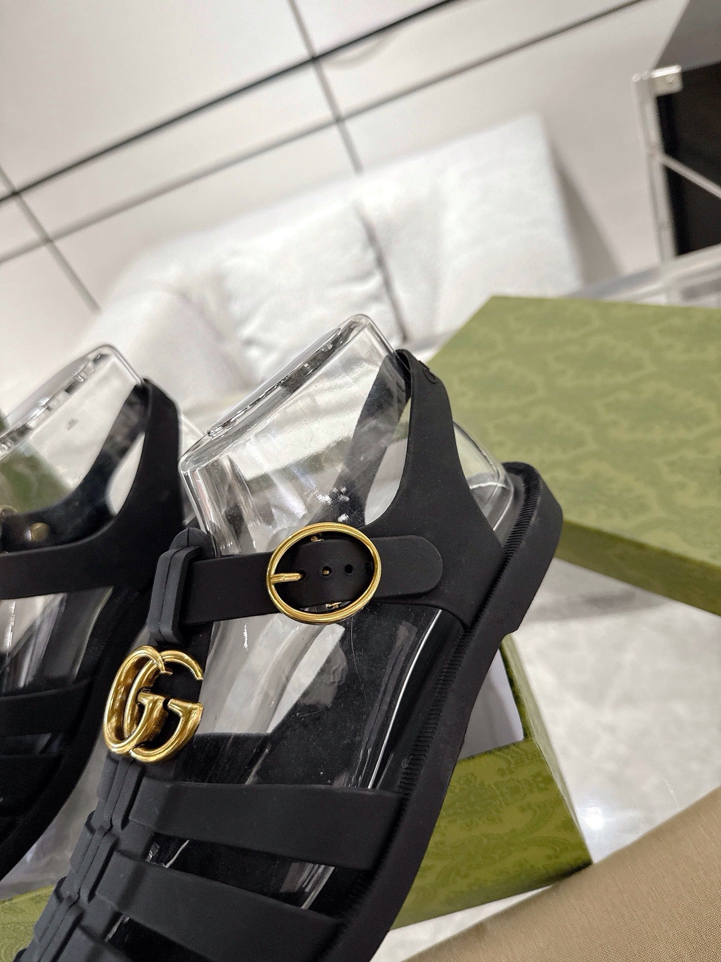 GC 25 Gold Double G Sandal Black Rubber 292430
