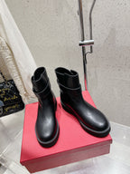 VLOGO SIGNATURE BLACK CALFSKIN ANKLE BOOT 30MM