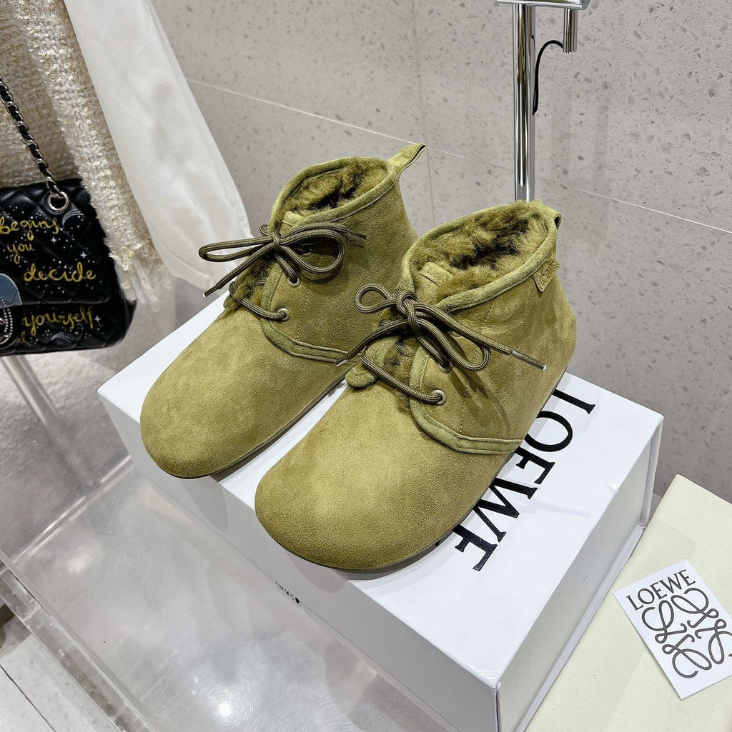 Loewe One-Piece Snow Boots Light Green Suede 435629