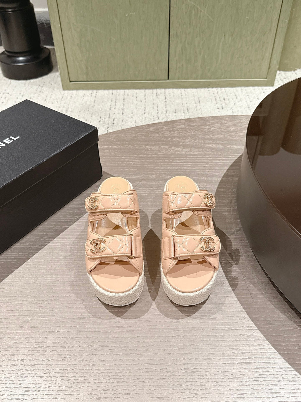 CC 26s Dad Platform Sandal Mule Beige Sheepskin 762875