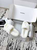 CC 25s Slippers 50mm White Wool 433607