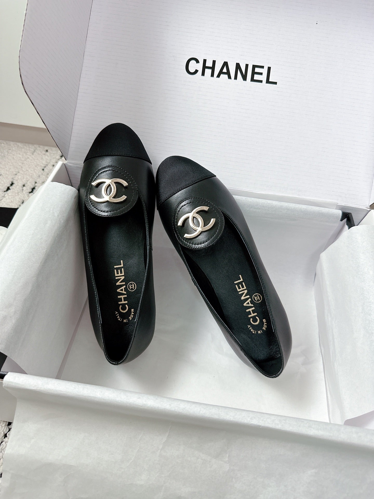 CC SS 2026 Pre Moccasin Black Calfskin 628282