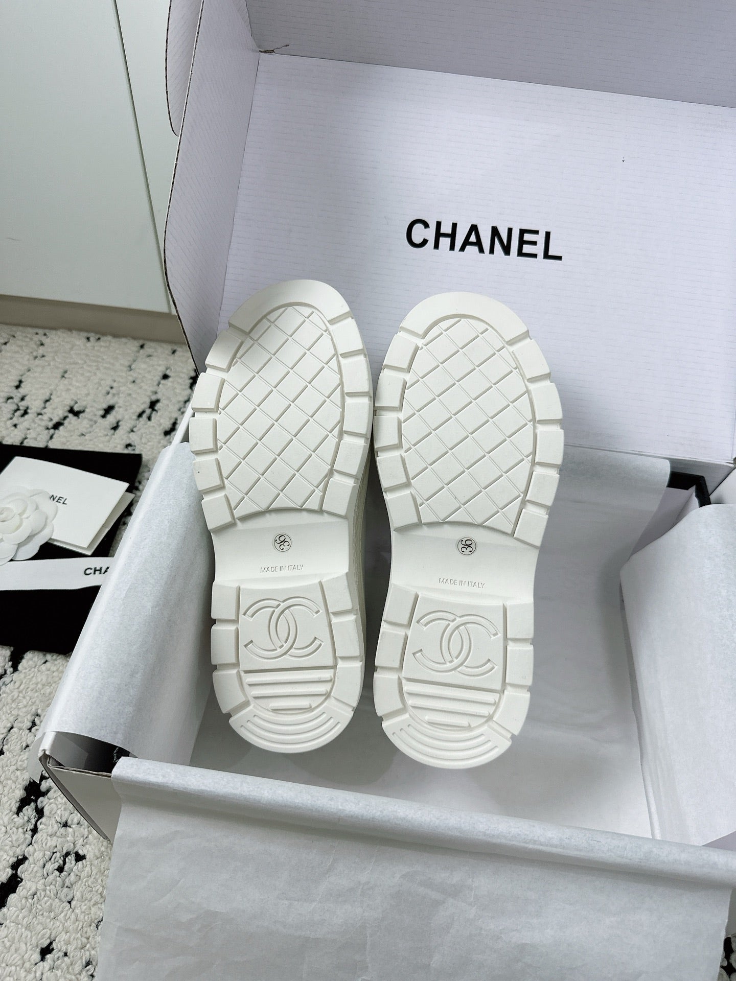 CC Platform Sneakers White Rubber Cotton 696672